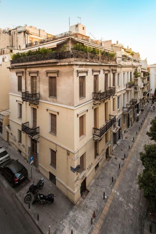 Apartment Like A Local Next To Acropolis & Plaka!