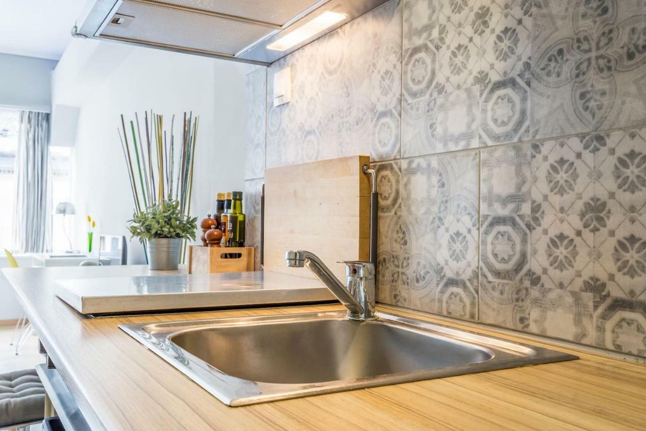 Like A Local Next To Acropolis & Plaka! Apartment Athens